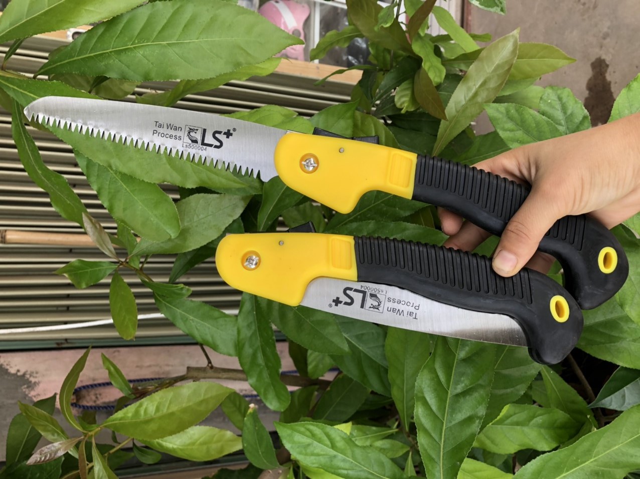 Cưa gập giá rẻ